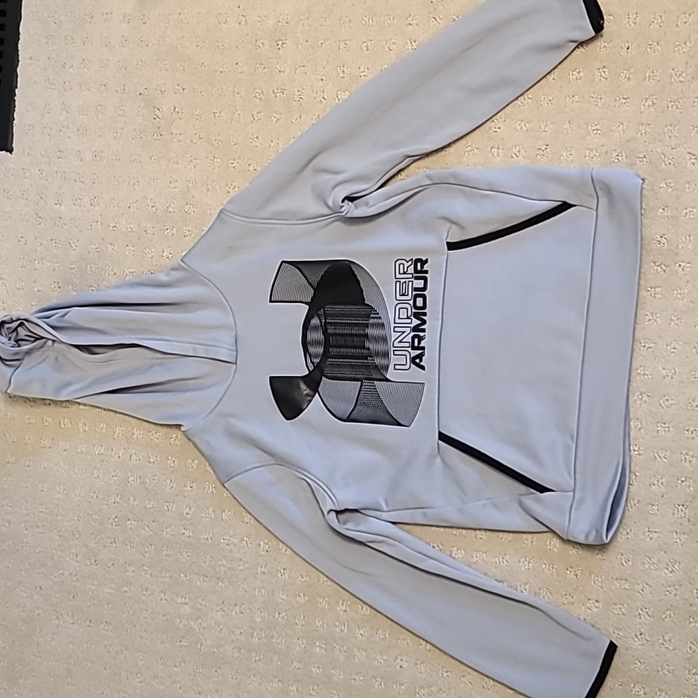 Under armour hoodie small